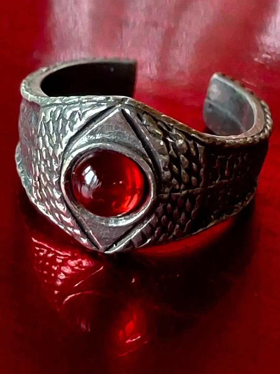 Vintage Statement Ring with Red Gemstone ... - Image 3