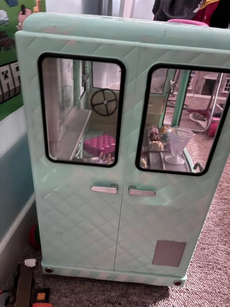 Our generation ice cream van - Image 1
