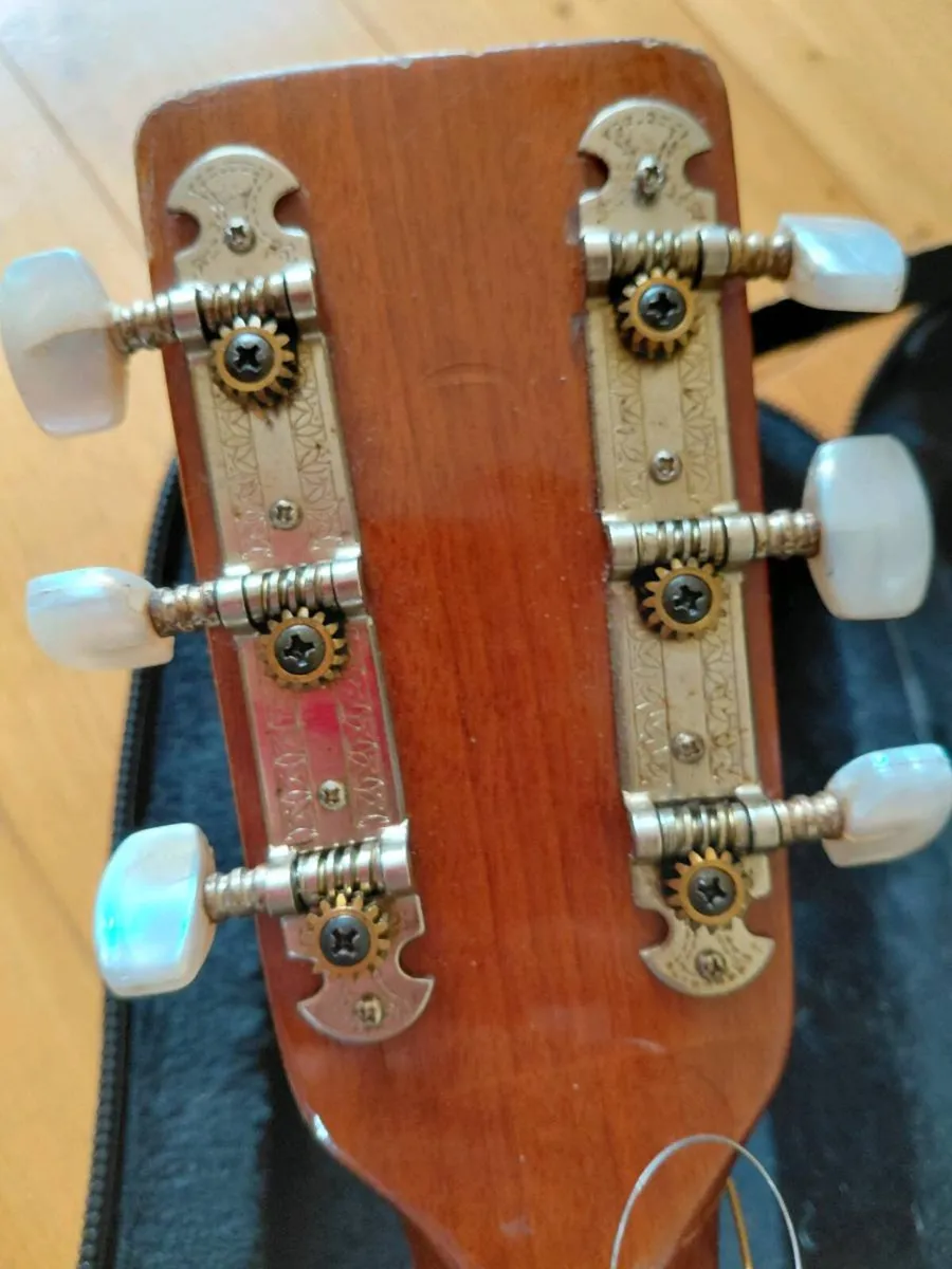 Guitar - Image 4