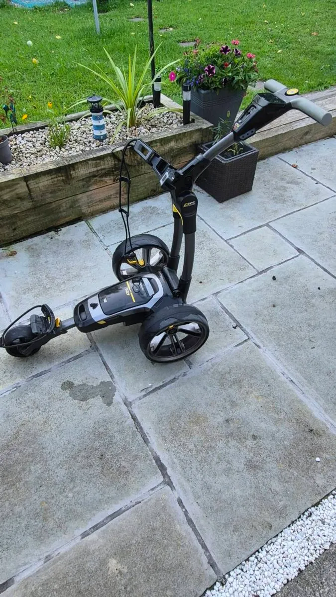 Powacaddy CT6 GPS Electric Golf Trolley - Image 1