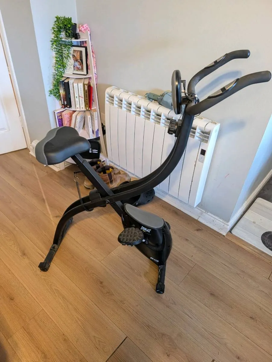 Everlast folding exercise bike - Image 1