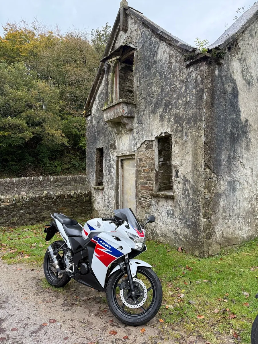 Honda Cbr125r - Image 1
