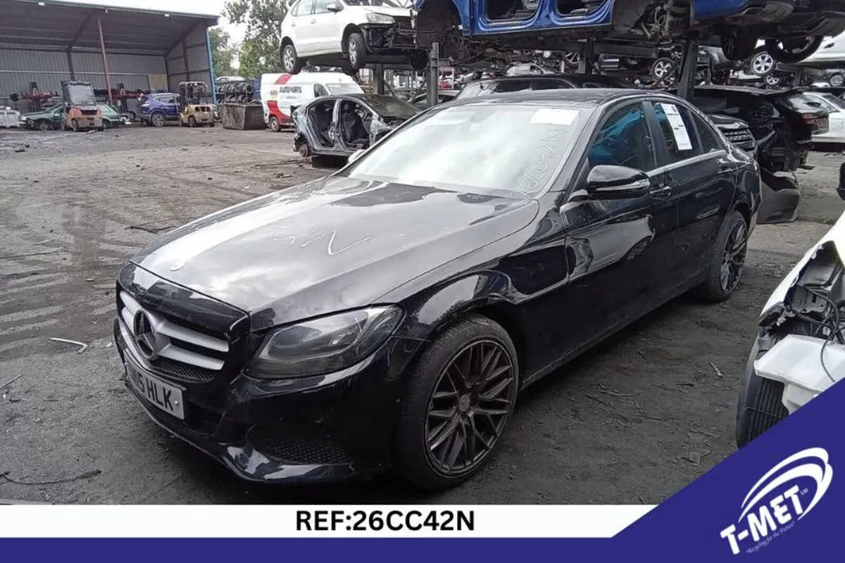 2015 MERCEDES C-CLASS BREAKING FOR PARTS - Image 1