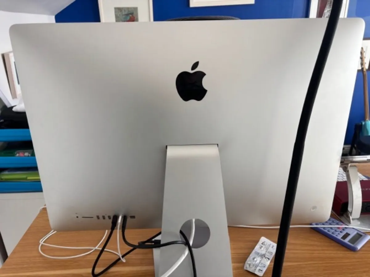 Apple iMac 27" Retina 5K (2019) – 40GB RAM / 3.7GH - Image 2