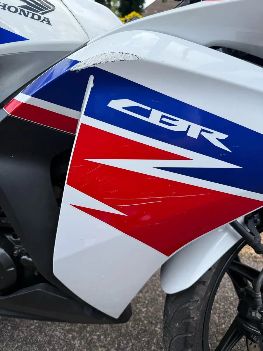 Honda Cbr125r - Image 4