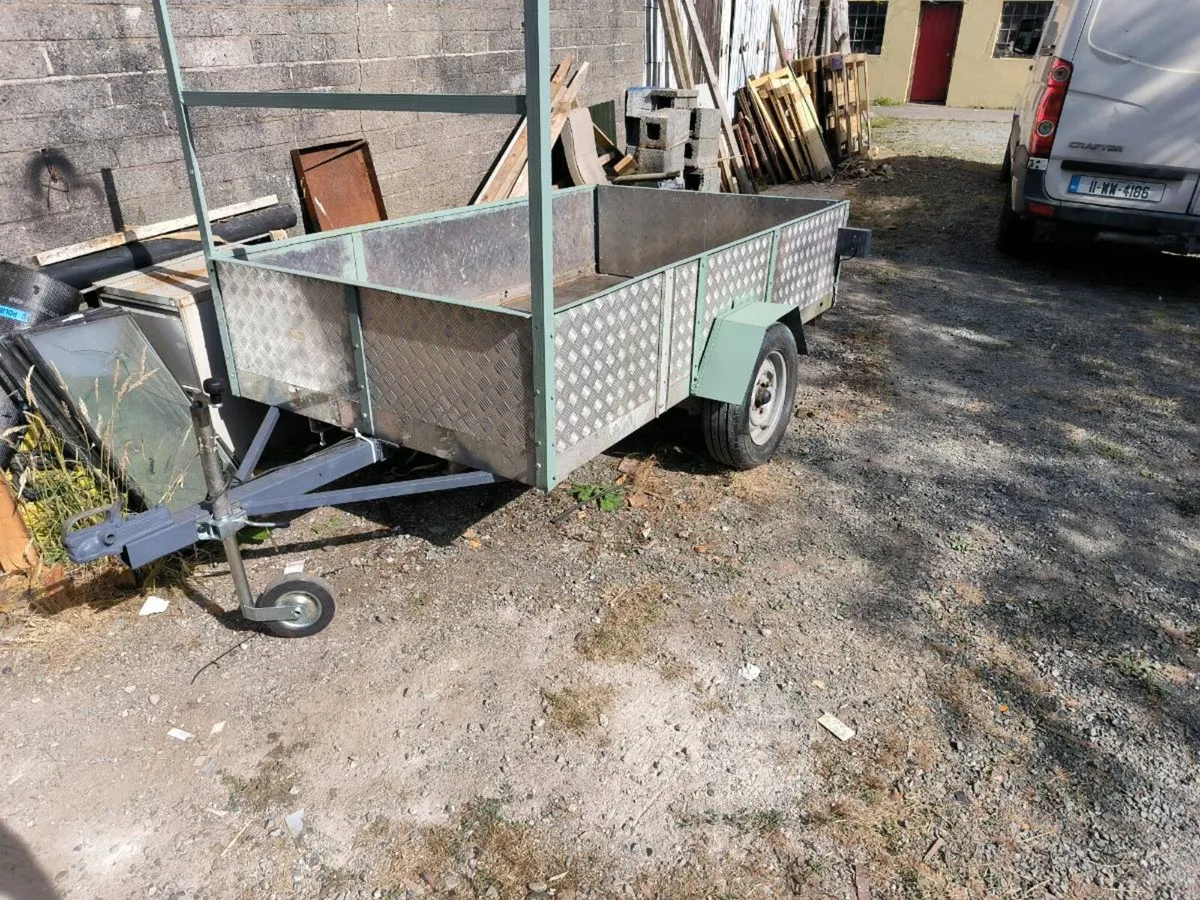 trailer - Image 2