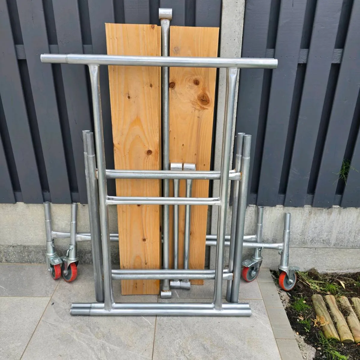 4ft x 2ft6 tower - Image 3