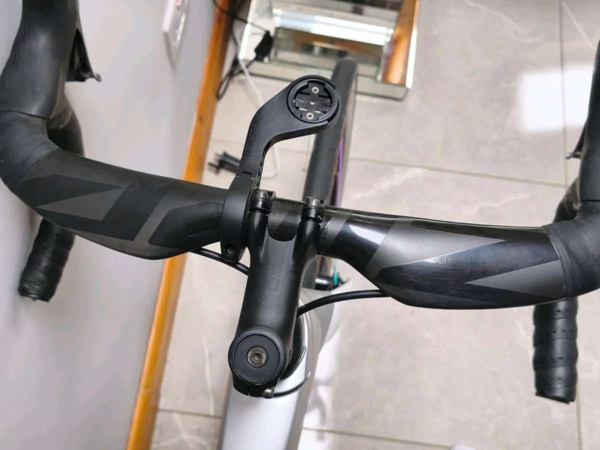 Trek Emonda Carbon Road Bike - Image 3