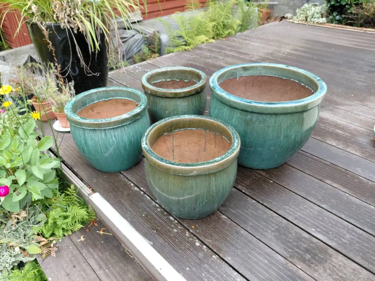 Glazed flower pots - Image 1