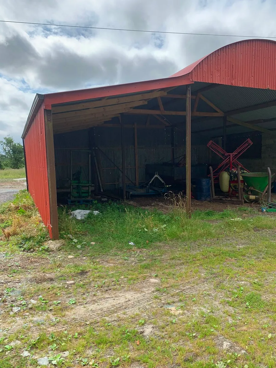 Hay shed for sale - Image 2
