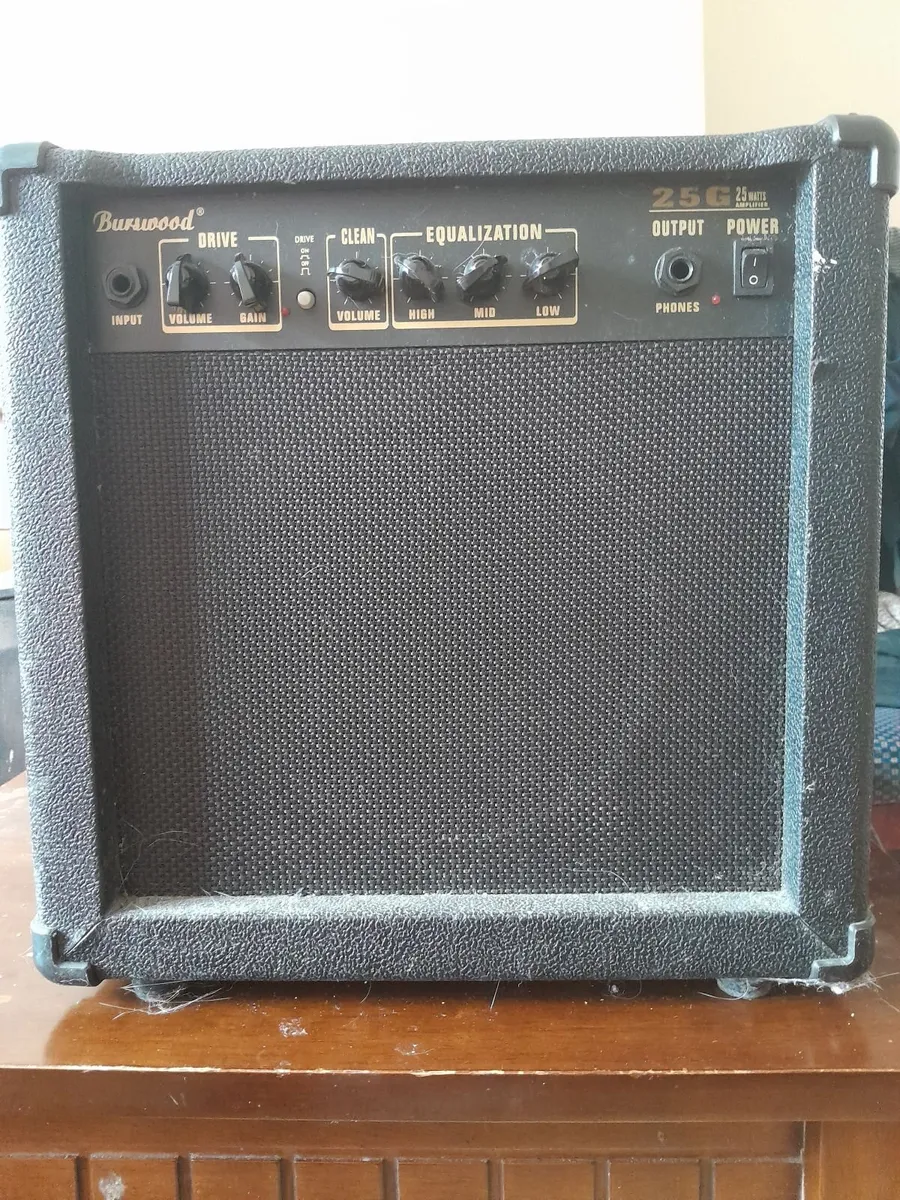 guitar amp.