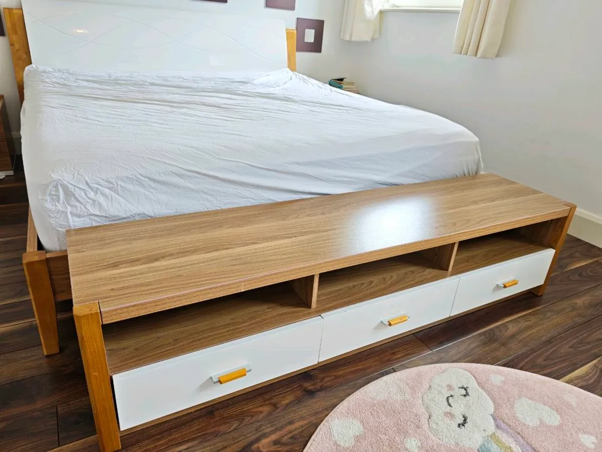 Super king size bed frame, bed side lockers - Image 4