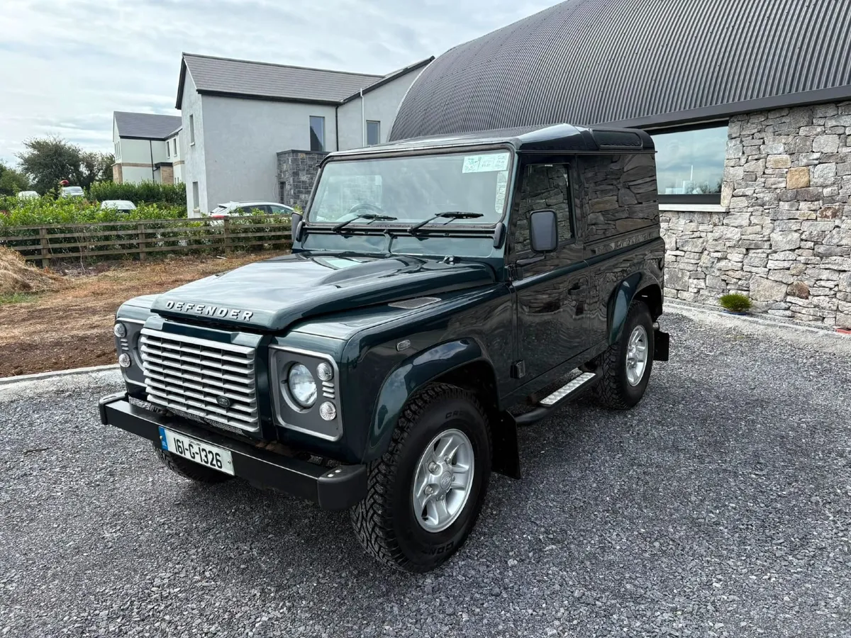 Land Rover Defender 90 2016 - Image 2