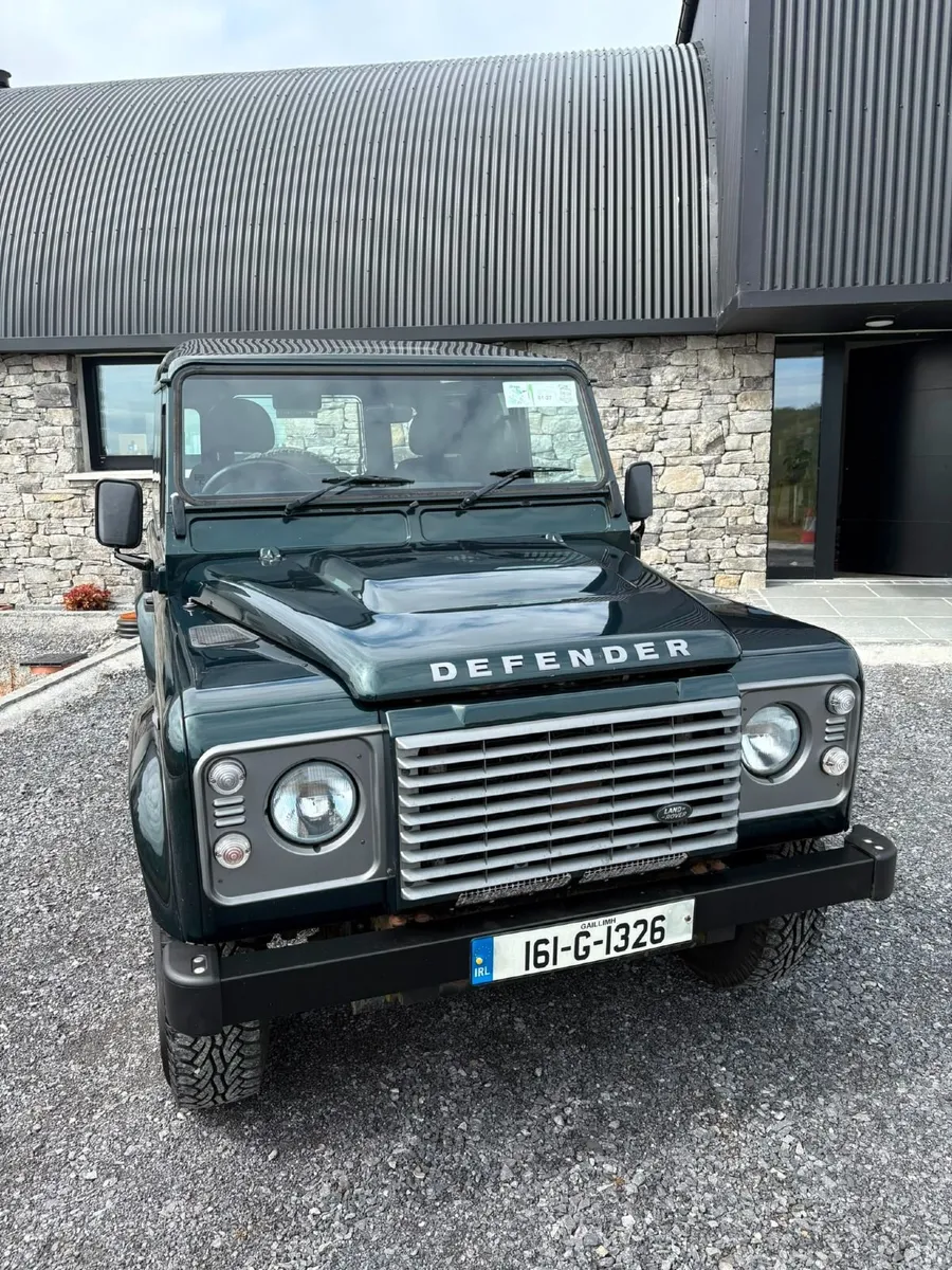 Land Rover Defender 90 2016 - Image 1