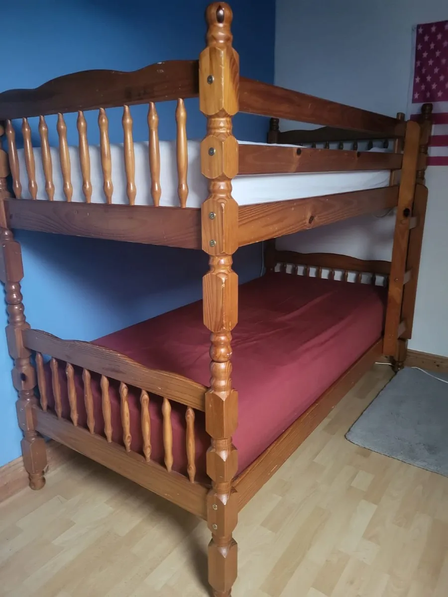 Bunk bed - Image 1