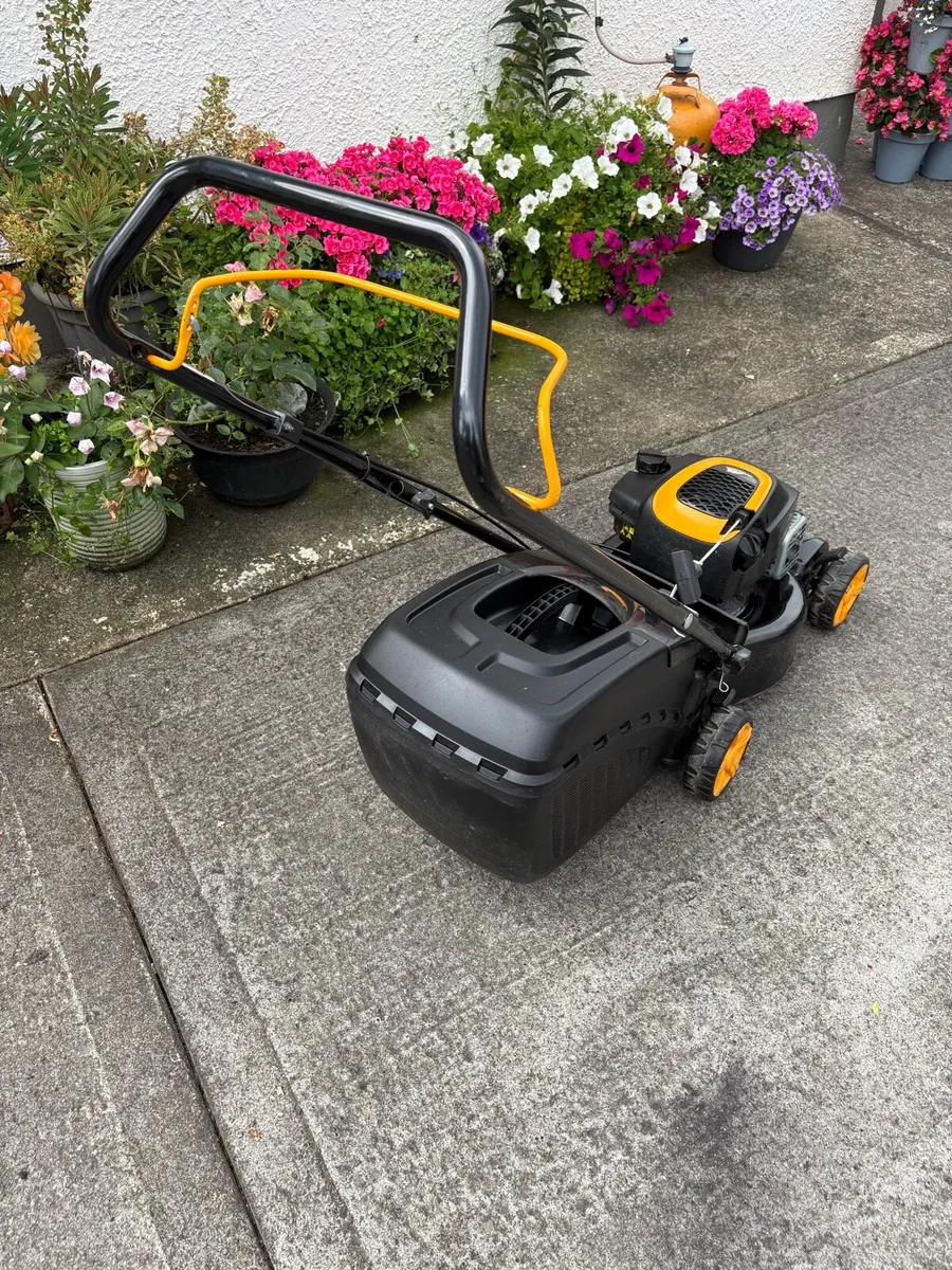 Walk behind/ push lawn mower - Image 2