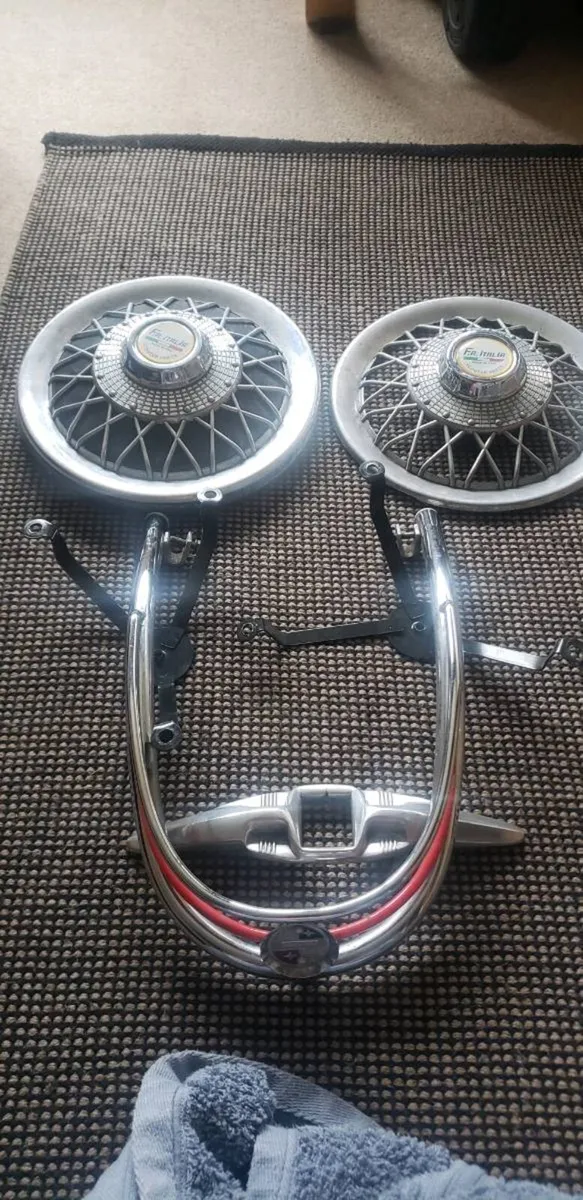 Vespa Accessories - Image 1
