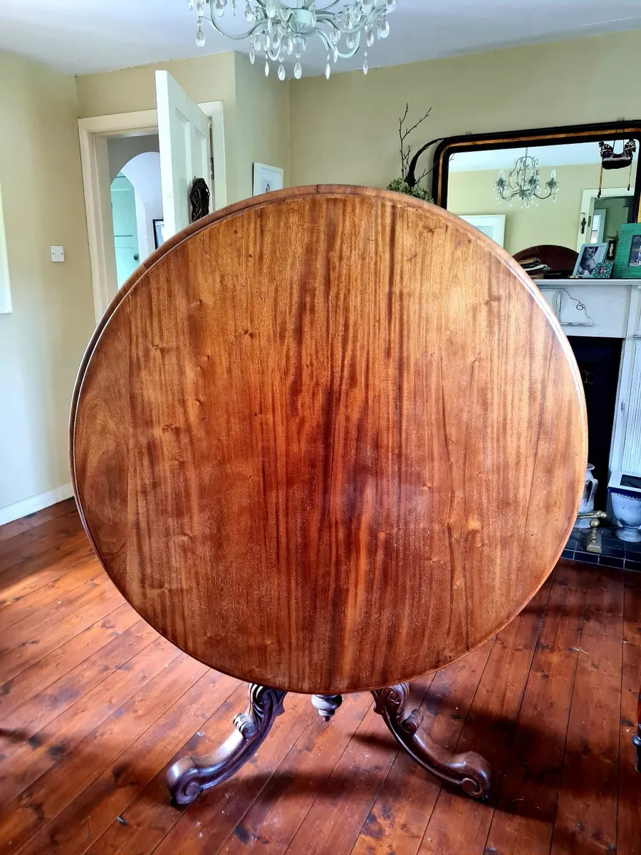 Victorian tilt top library table and 4 chairs - Image 3