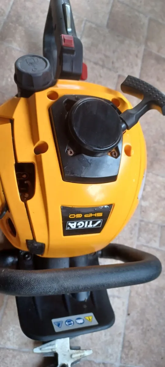 Hedge trimmer - Image 1
