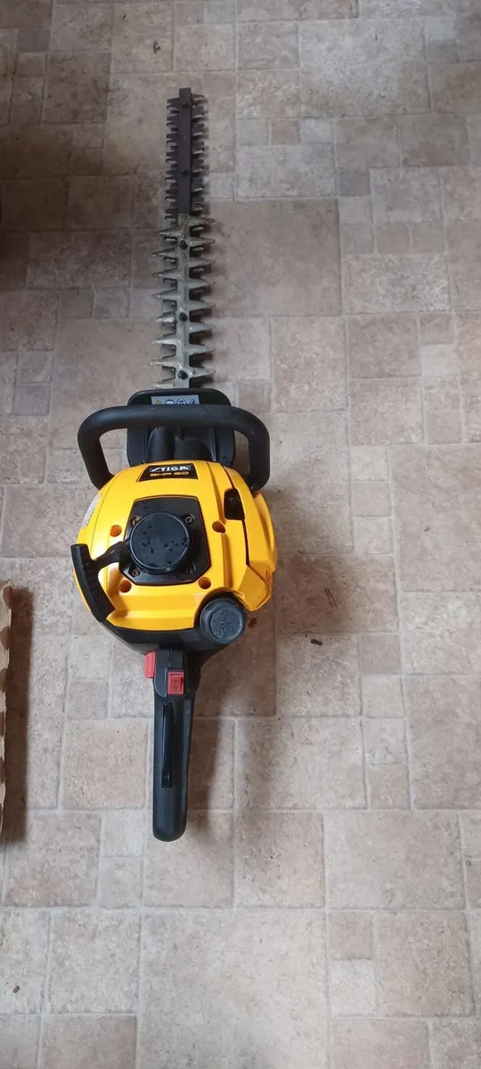 Hedge trimmer - Image 2