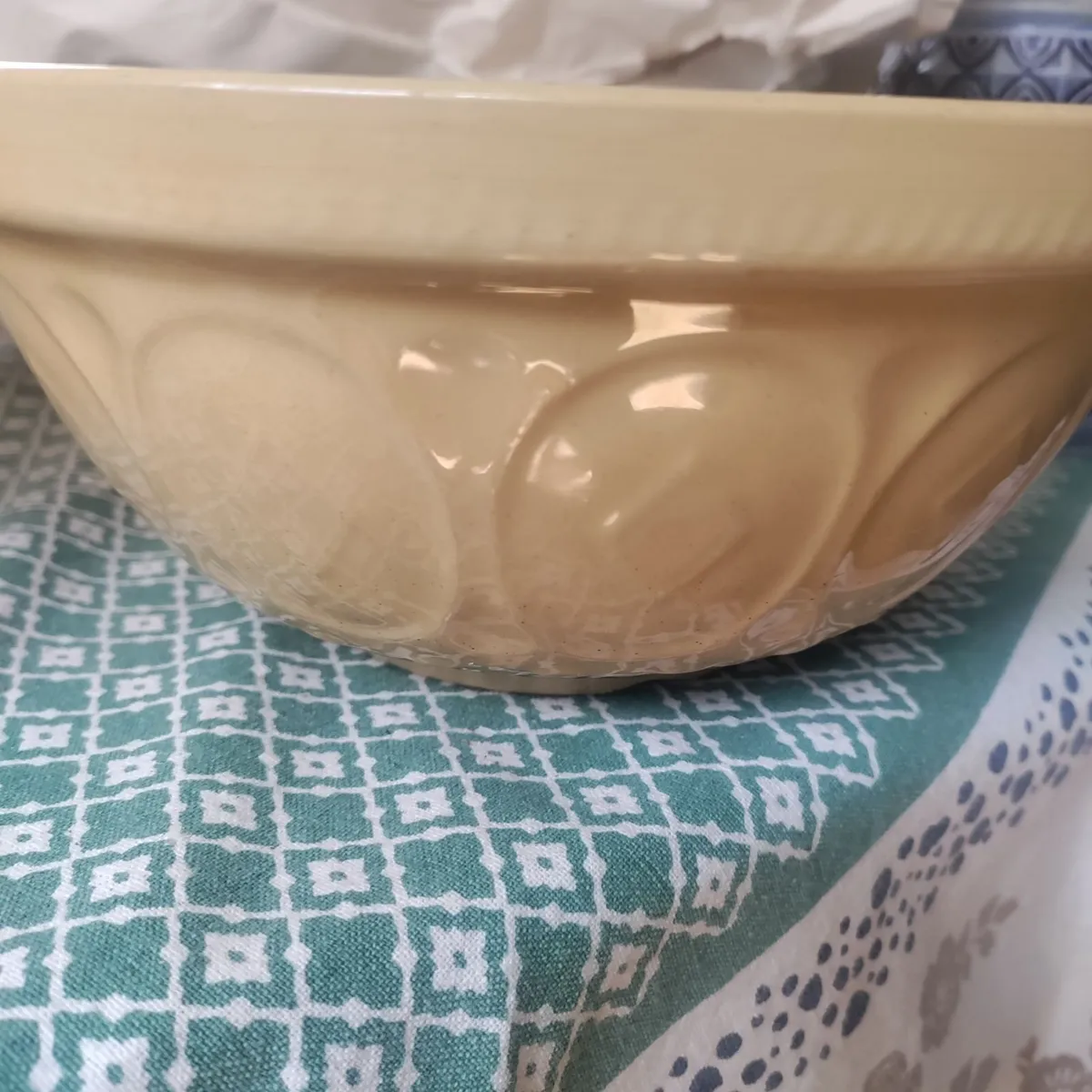 Vintage mixing bowls - Image 3