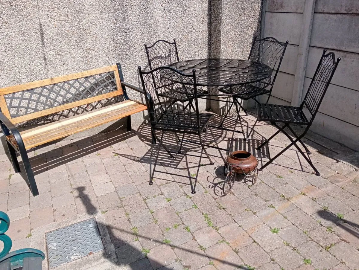 Garden table and 4. Chair's - Image 4