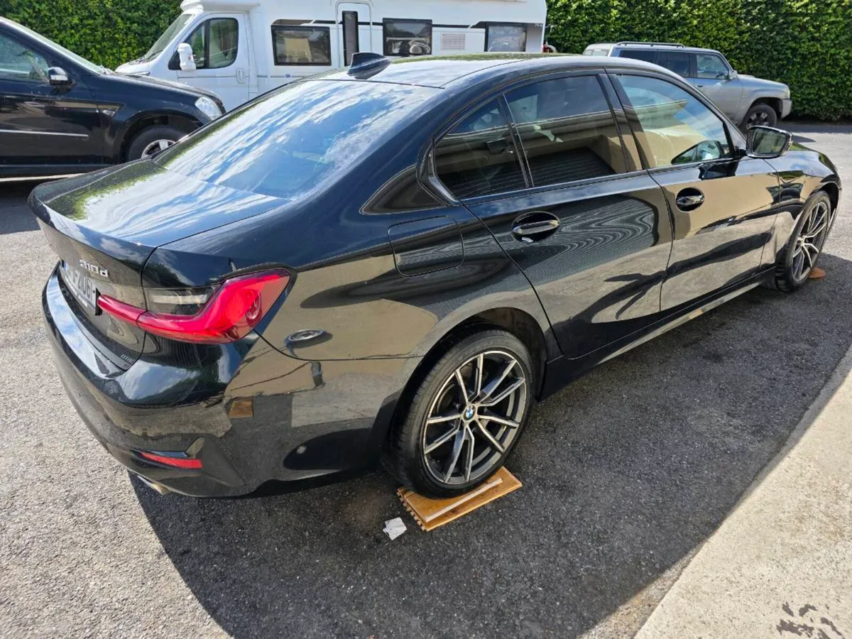 Bmw 318d m sport - Image 3