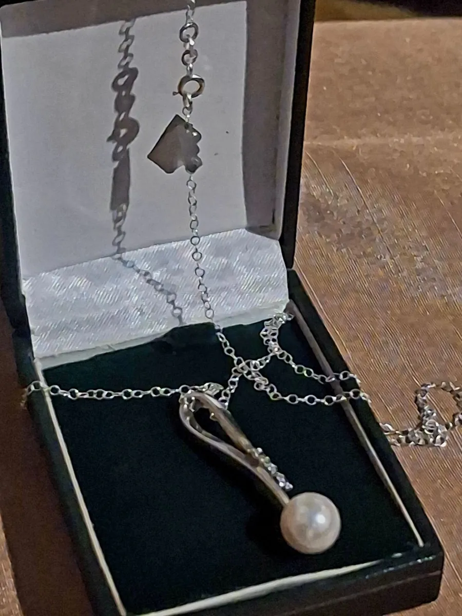 Vintage Real Pearl & 100% Sterling Silver ... - Image 1