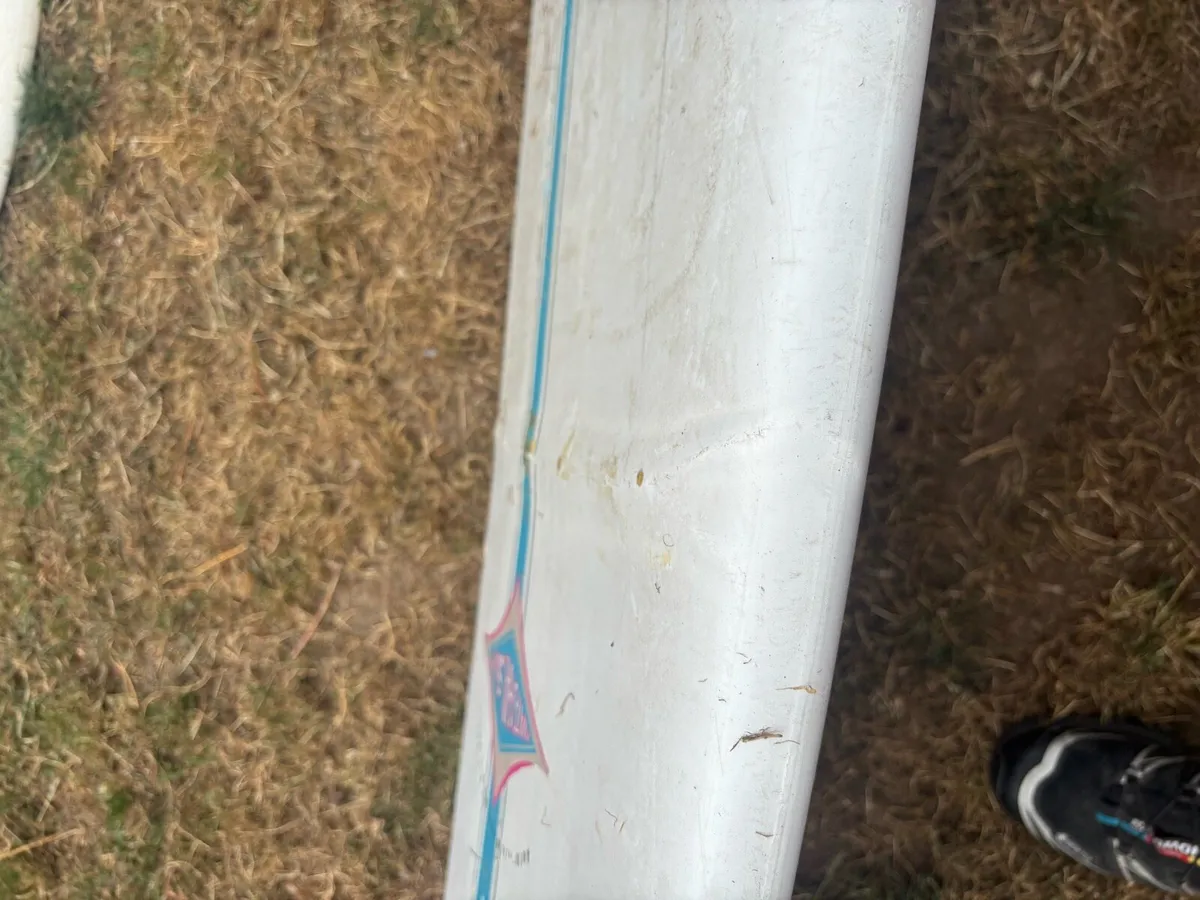 7’10 Surfboaard - Image 3