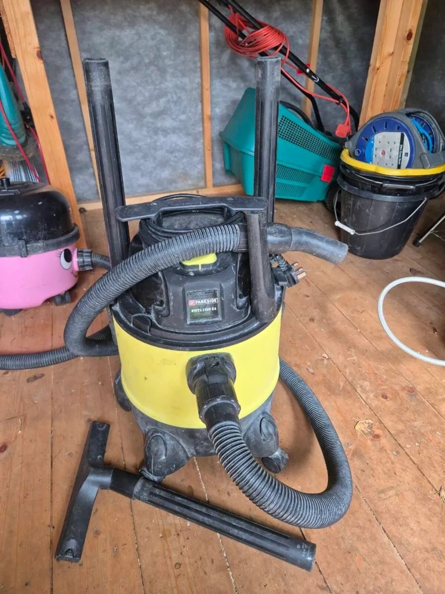 Wet and dry Vacuum cleaner