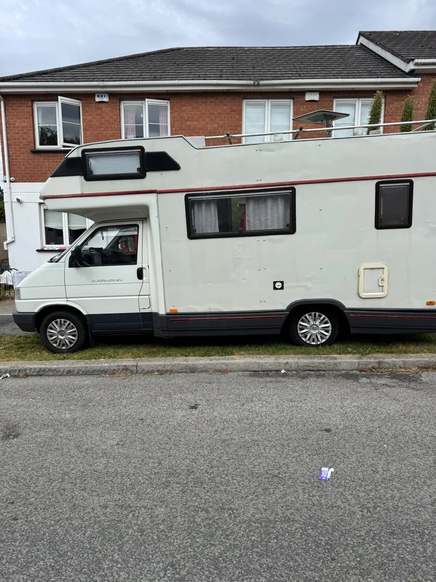 Camper van - Image 1