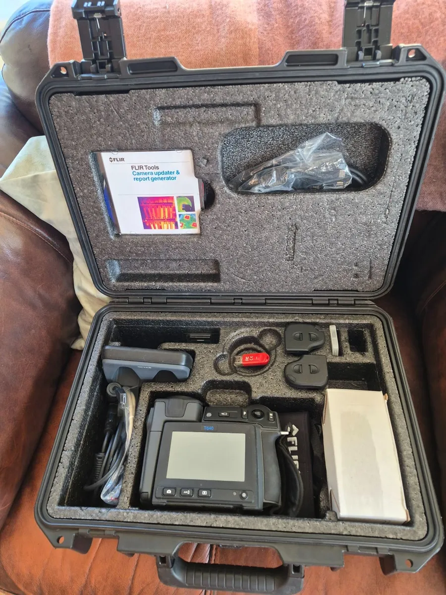 FLIR T640 Professional Thermal Imaging Camera - Image 1