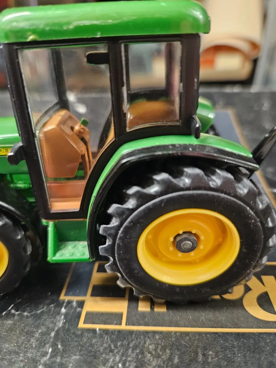 Britain's John Deere Tractor - Image 3