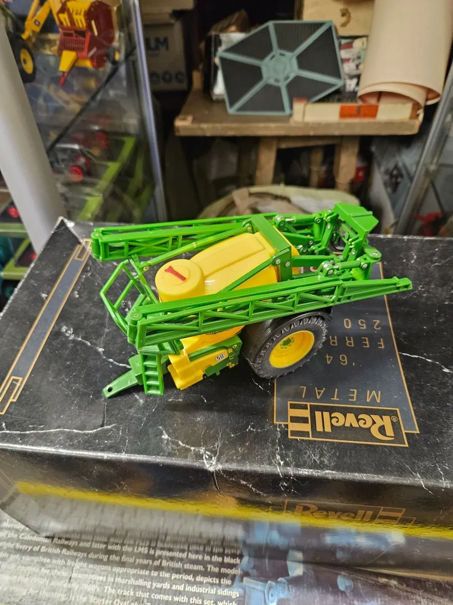 Britain's John Deere Crop Sprayer - Image 1