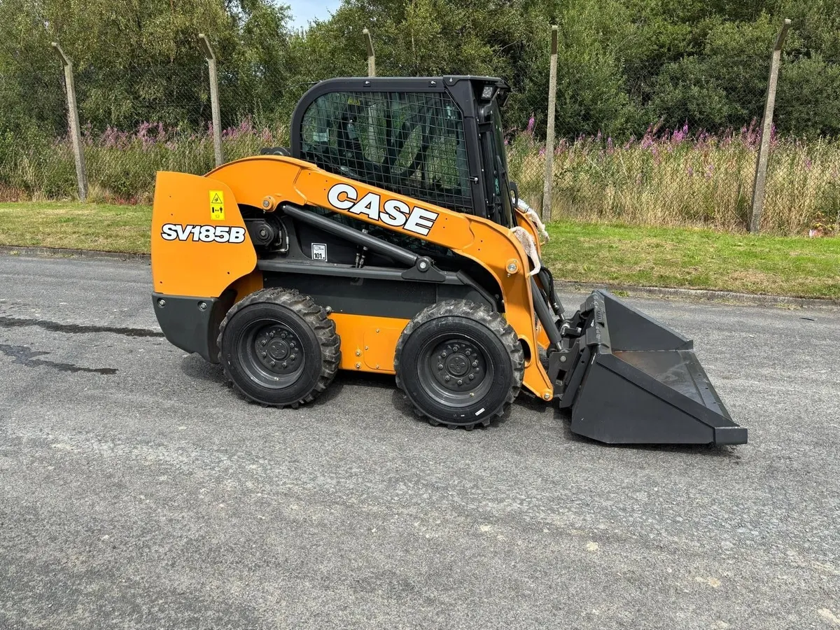 CASE SKIDSTEER - Image 1