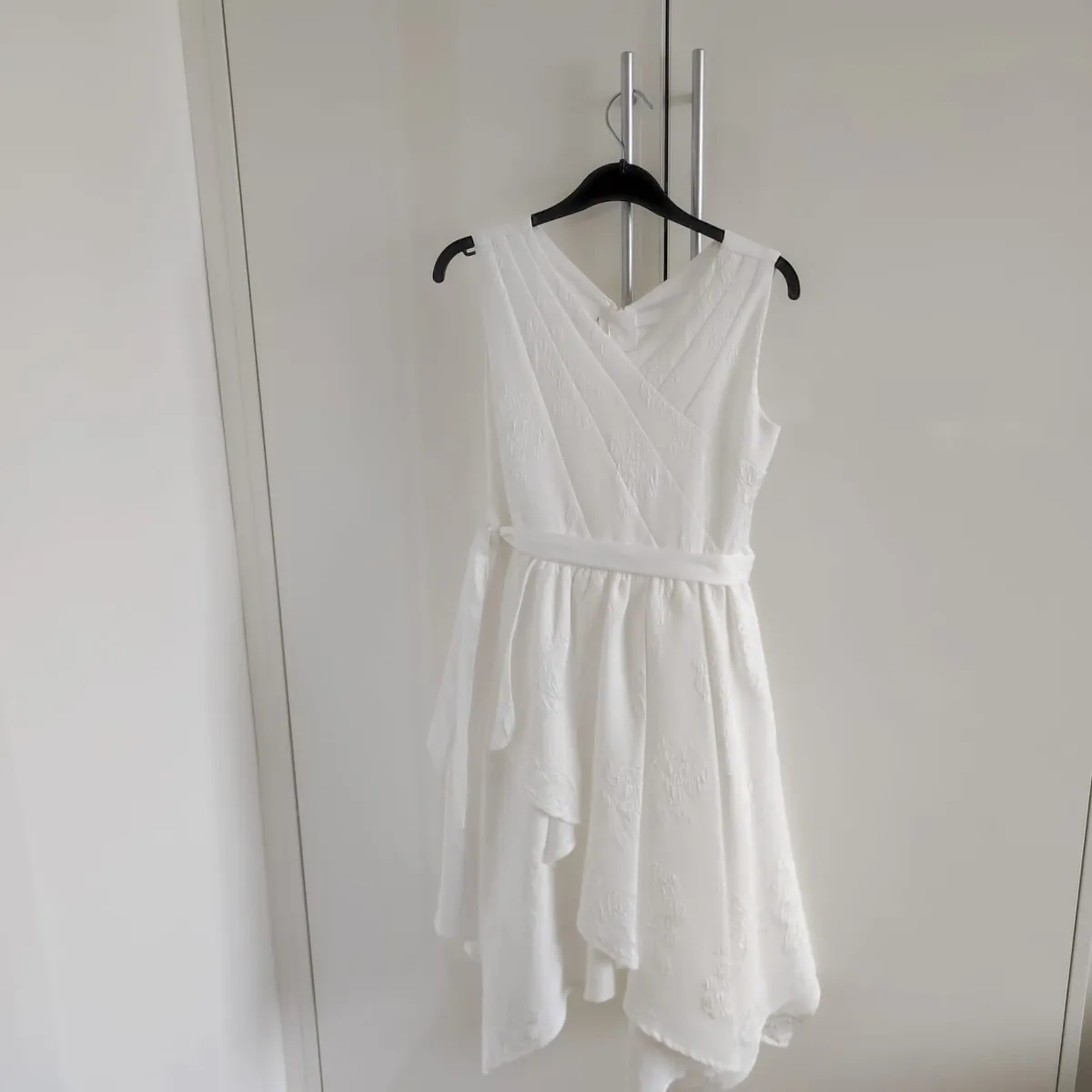Flower girl/communion / occasion dress aged 8 - Image 1