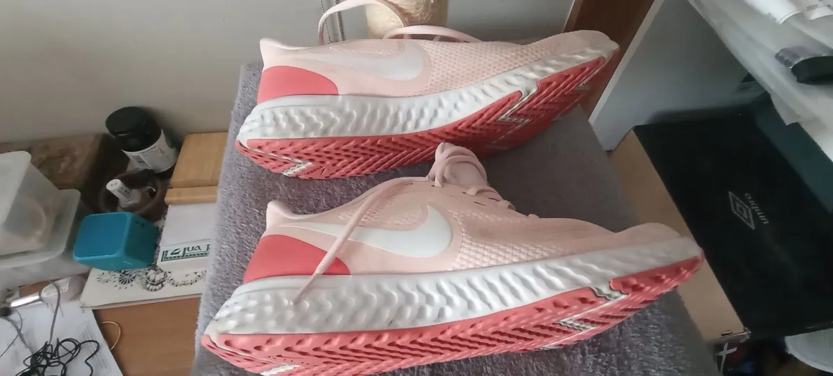 Nike Shoes - Image 2