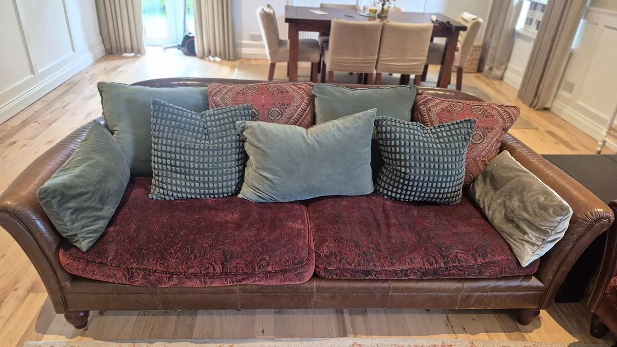 Tetrad matching Couches - Image 1