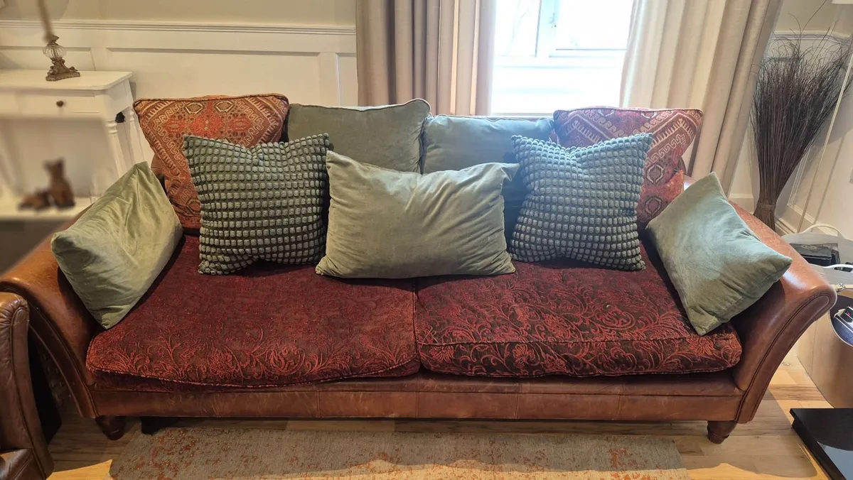 Tetrad matching Couches - Image 3