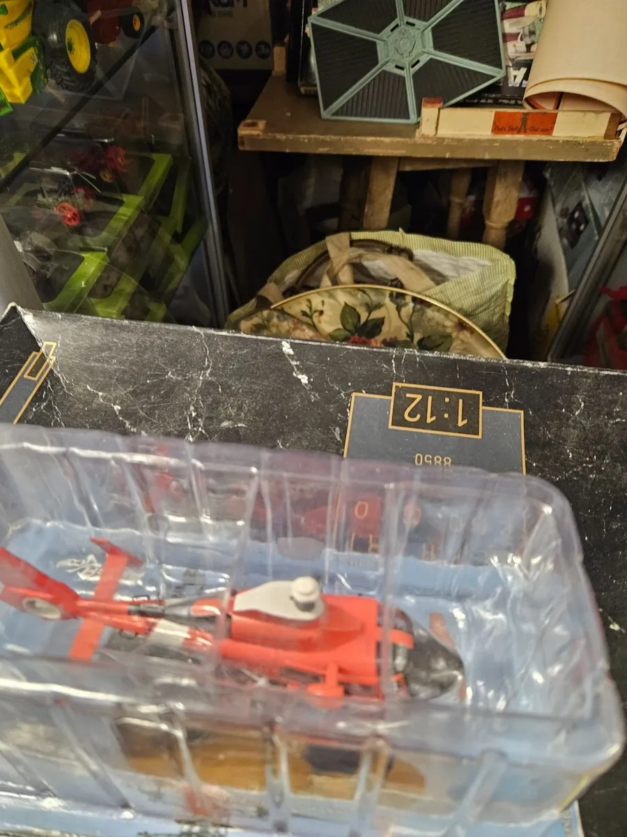 Corgi Atlas United States Coast Guard Helicopter - Image 3