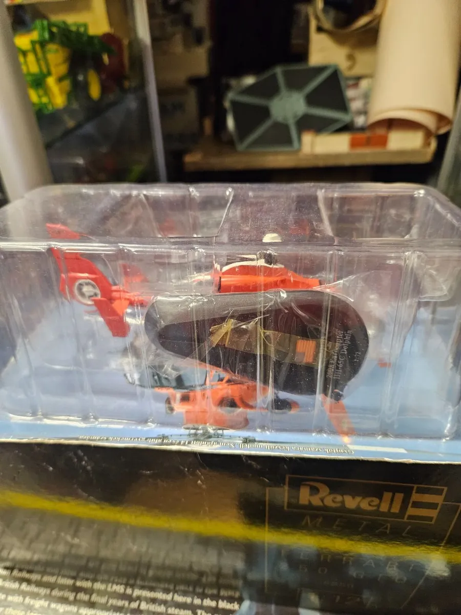 Corgi Atlas United States Coast Guard Helicopter - Image 2