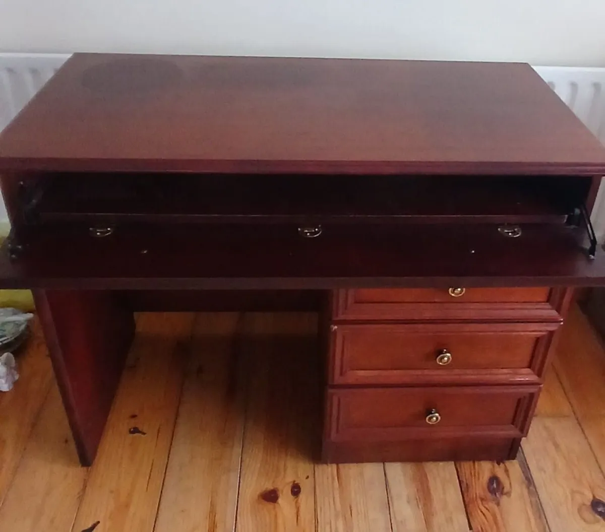 Computer desk - Image 2