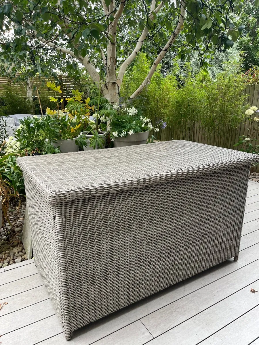 Kettler garden storage box - Image 1