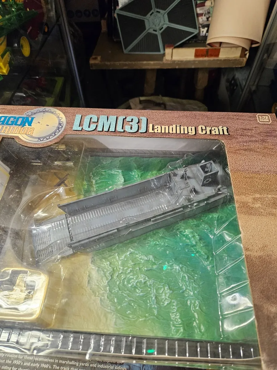 Corgi Dragon American WW2 D Day Landing Craft - Image 3