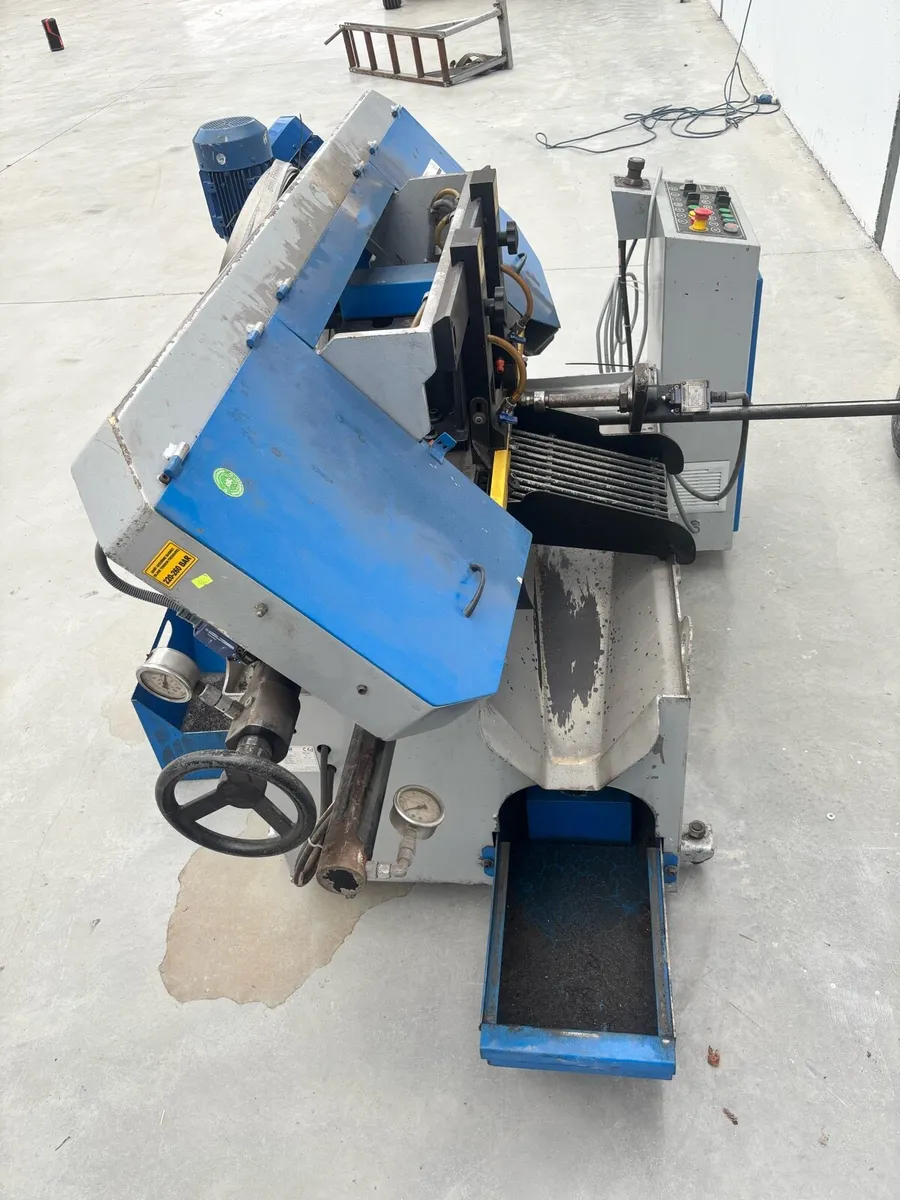 Band saw - Image 3