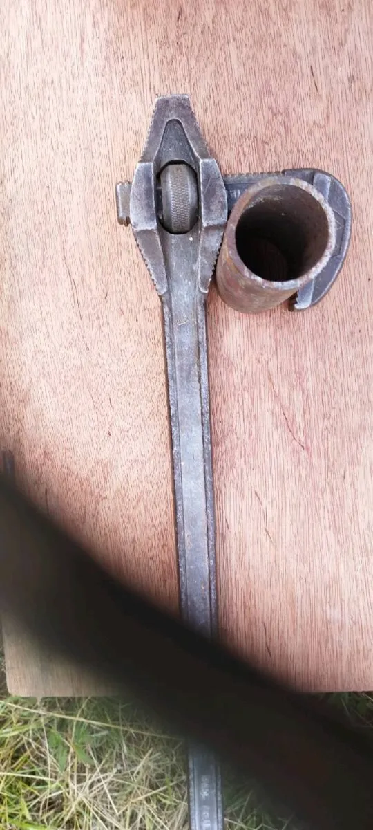 Antique Stilson Pipe Wrench - Image 4