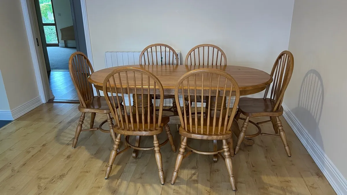 Solid oak dining table with chairs - Image 2