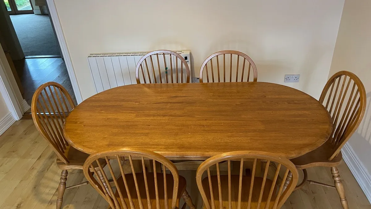 Solid oak dining table with chairs - Image 3