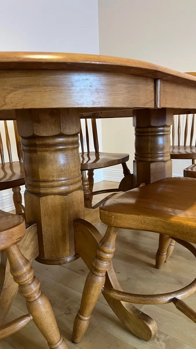 Solid oak dining table with chairs - Image 4