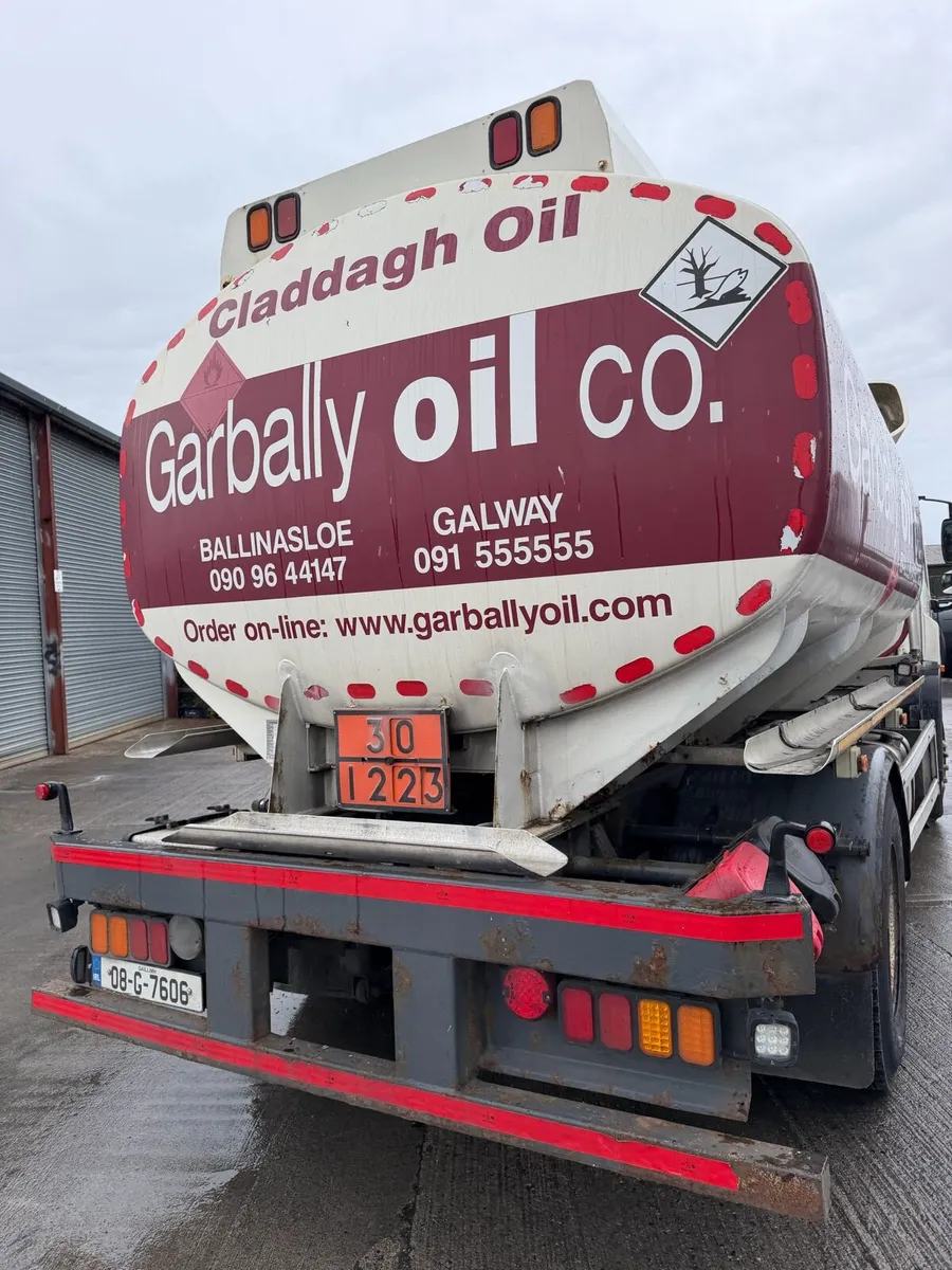 Rigid  fuel oil tanker - Image 2